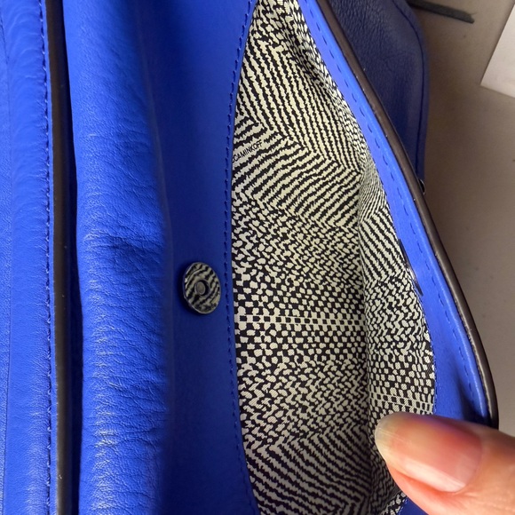 NWOT Rebecca Minkoff Bright Blue Leather Flap Crossbody Bag Clip Dust Bag - Picture 6 of 11